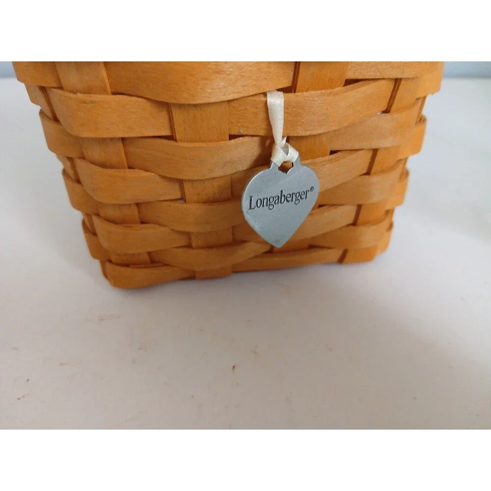 Longaberger 2001 Love Notes Basket W/ Liner & Tie On Heart Pamphlet